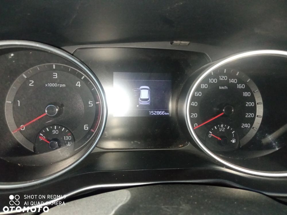 Kia Ceed - 10