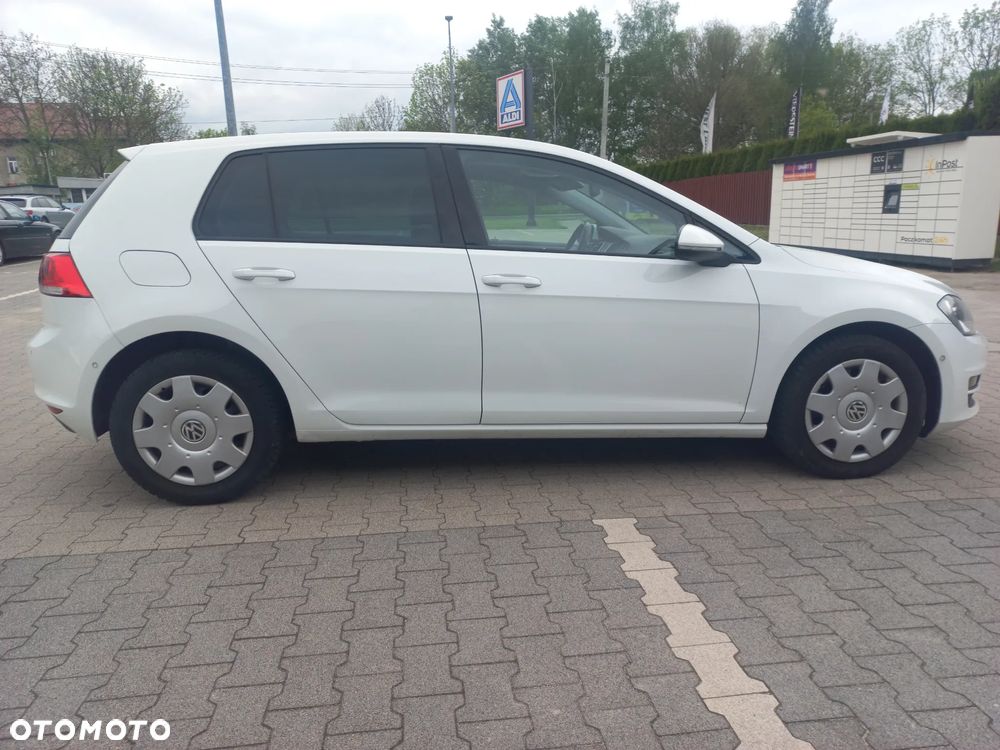 Volkswagen Golf 1.6 TDI 4Motion BlueMotion Technology Comfortline - 4