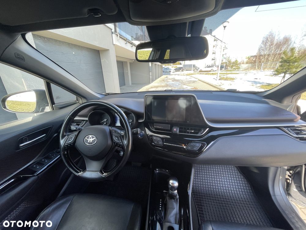 Toyota C-HR Lounge - 19