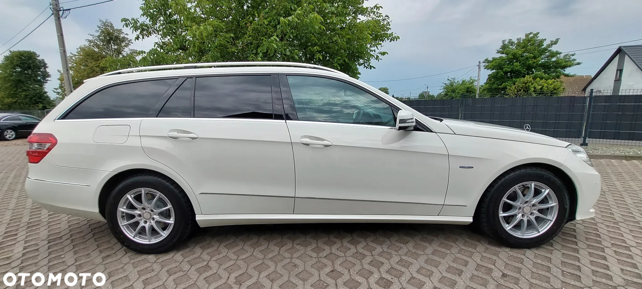 Mercedes-Benz Klasa E - 23