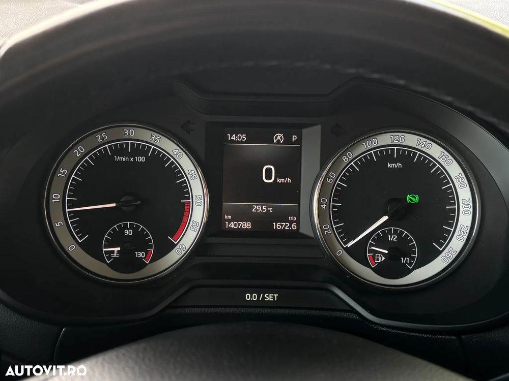 Skoda Octavia 1.6 TDI DSG Ambition - 26