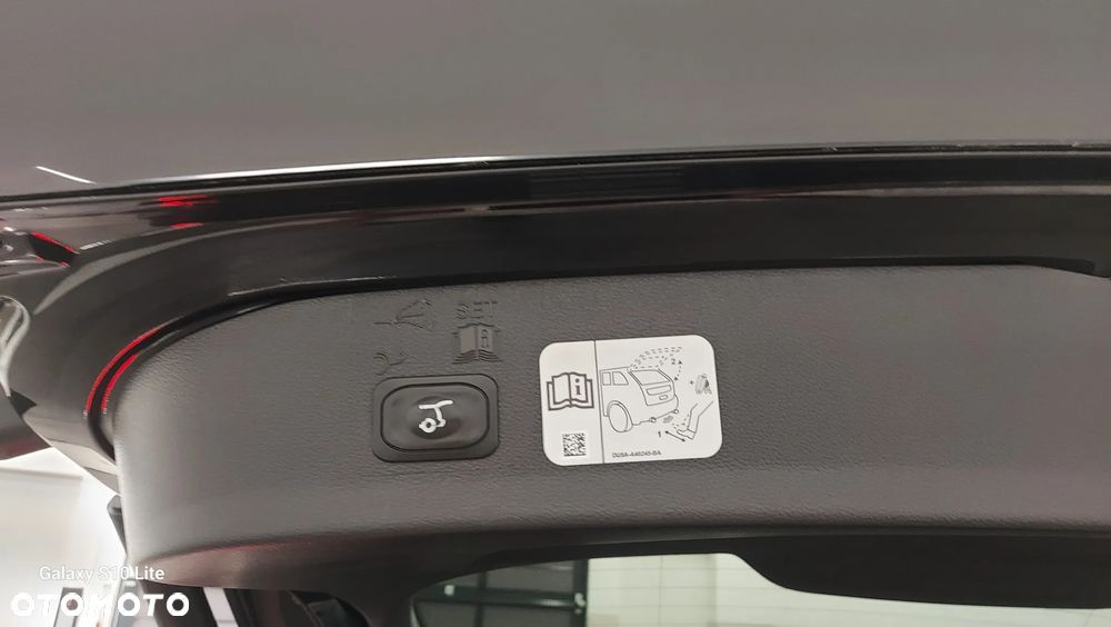 Ford Kuga 1.5 EcoBoost FWD ST-Line - 10