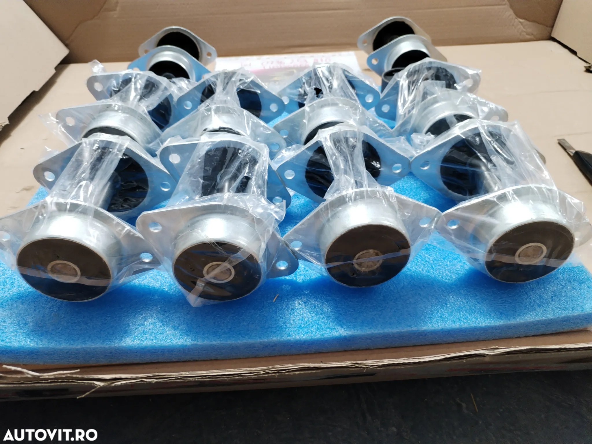 SUPORT CABINA NISSAN ATLEON NOU ORIGINAL TAMPON BUCSA CAUCIUC 95520LA20A - 16