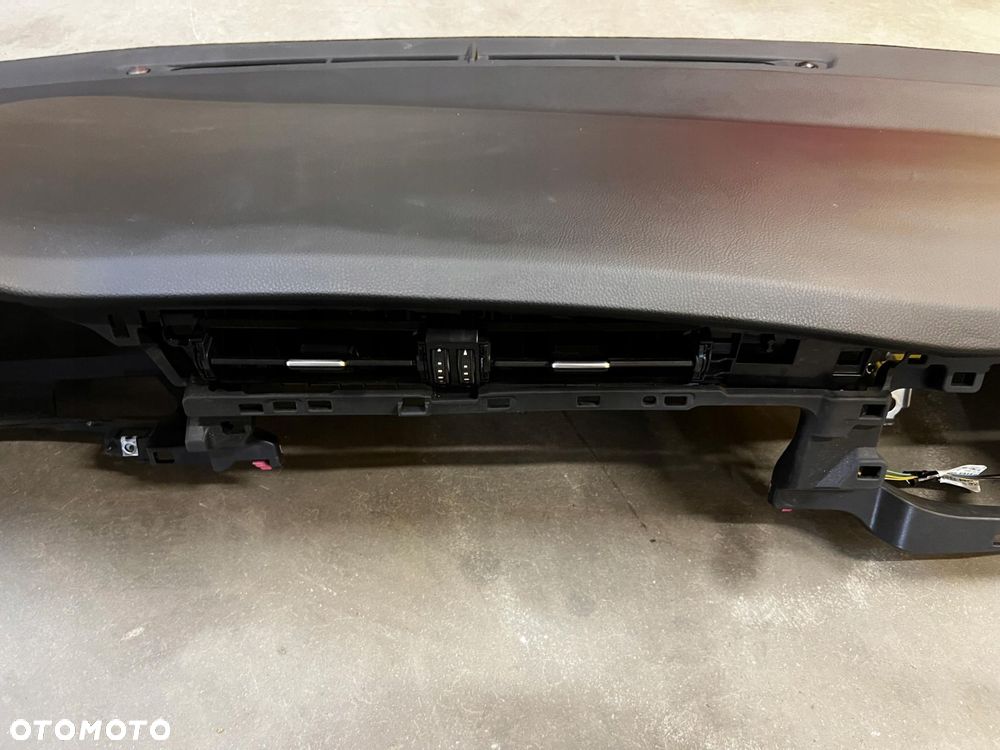 DESKA ROZDZIELCZA KOKPIT KONSOLA PODUSZKA AIRBAG TOYOTA AURIS II EU - 6