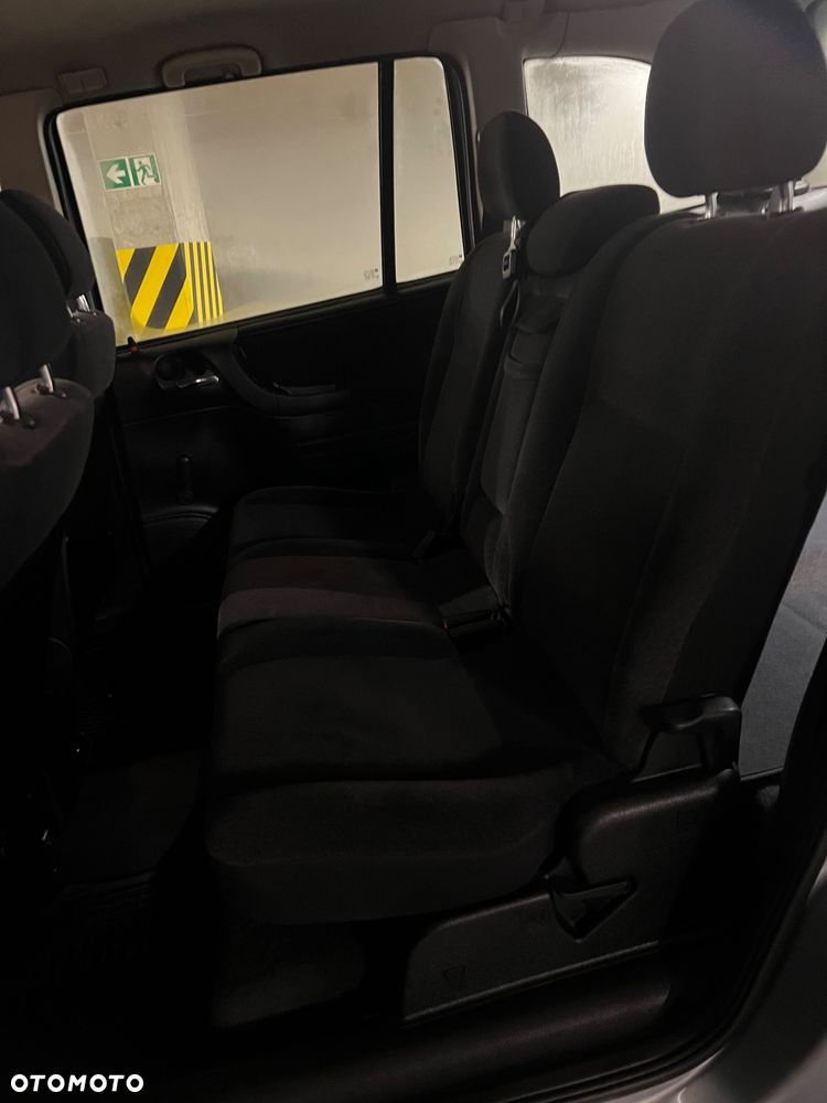 Opel Zafira - 11
