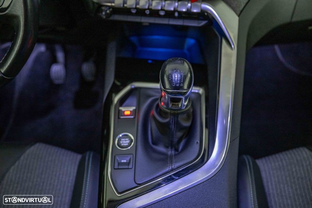 Peugeot 5008 1.2 PureTech Allure Pack - 30