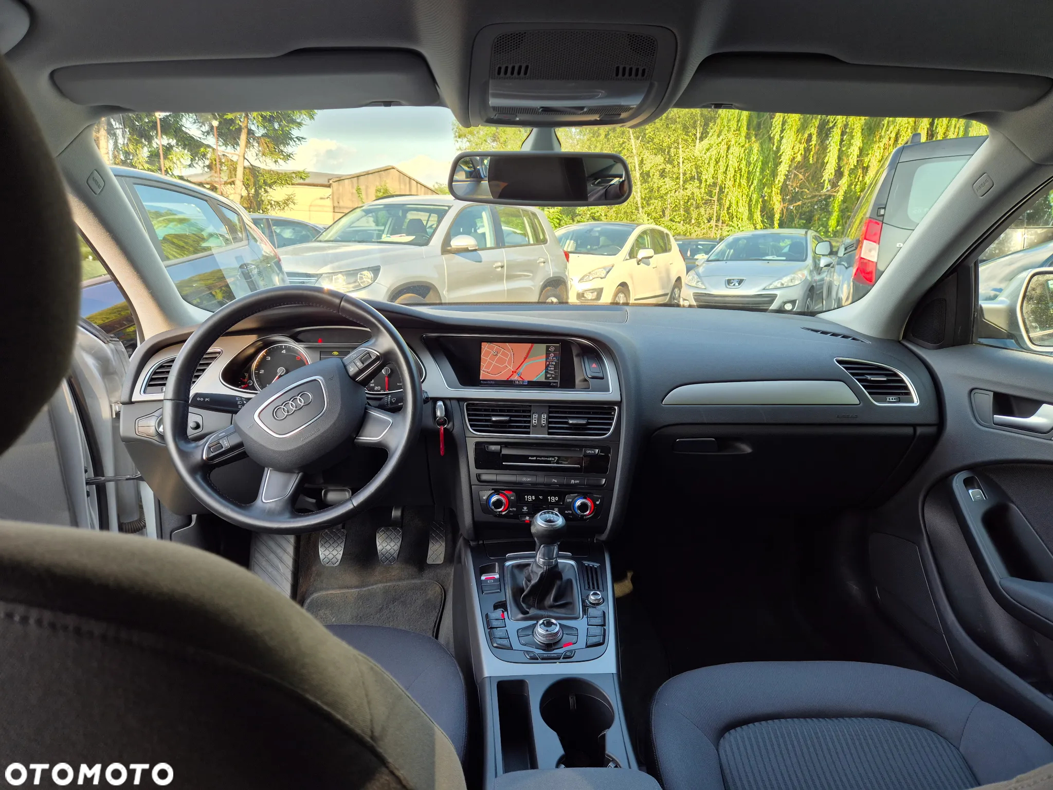 Audi A4 2.0 TDI Limited Edition - 12