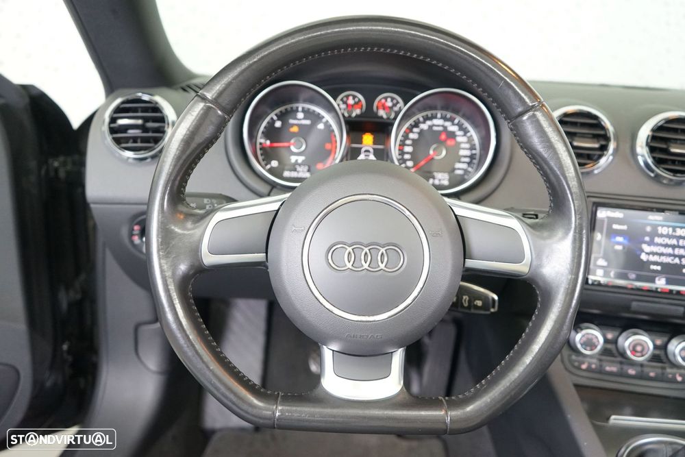 Audi TT Roadster 2.0 TDi - 23