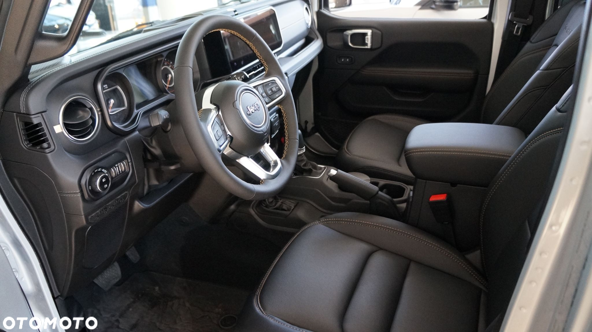 Jeep Wrangler Unlimited GME 2.0 Turbo Sahara - 12