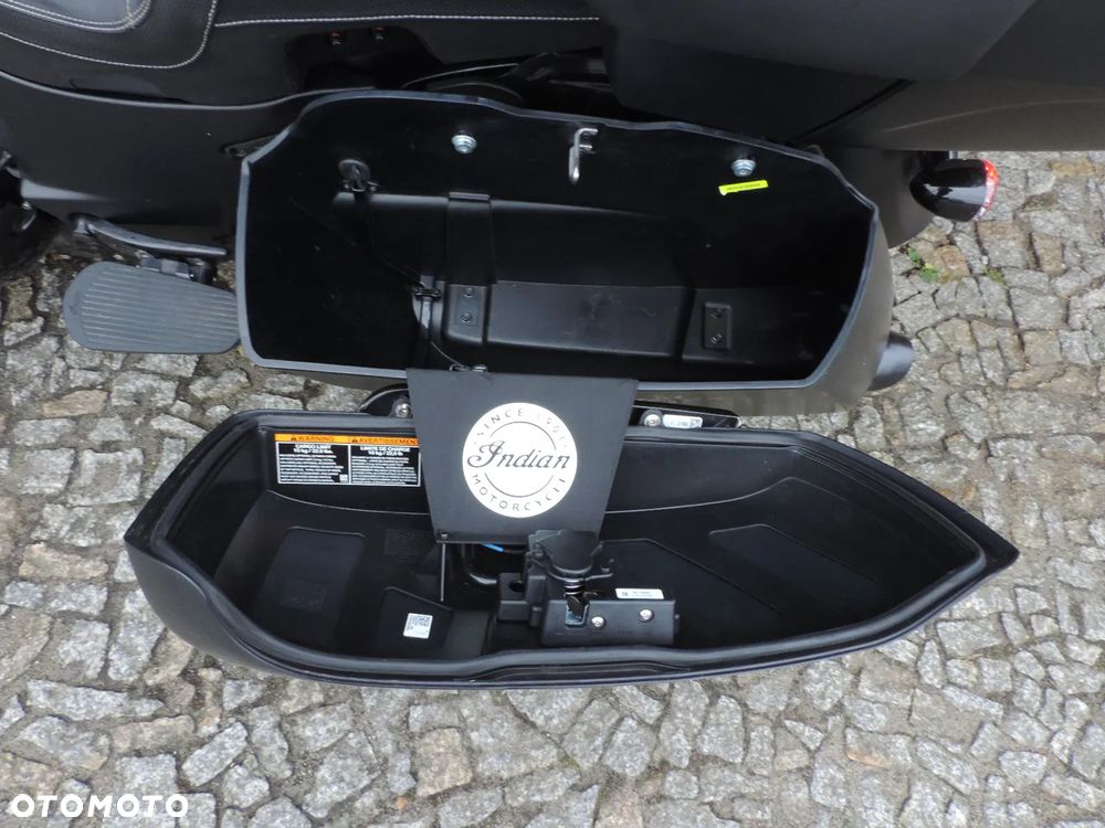 Indian Roadmaster - 29