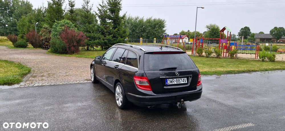 Mercedes-Benz Klasa C 180 CGI Automatik BlueEFFICIENCY Avantgarde - 5