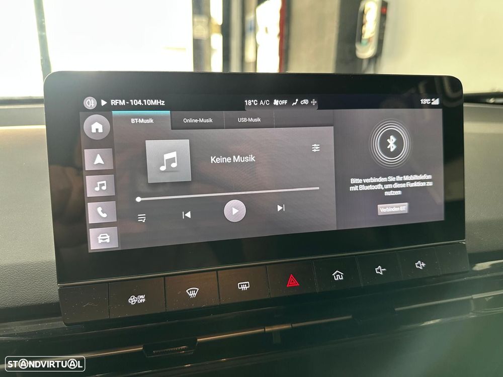 MG MG4 64 kWh Luxury - 34