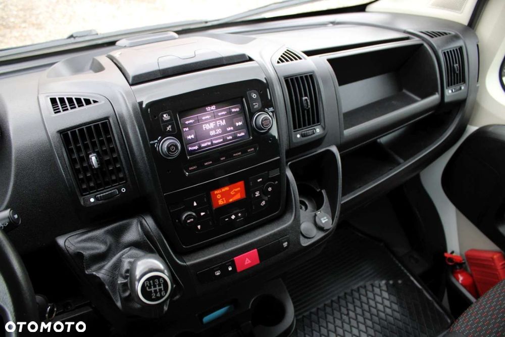 Peugeot Boxer - 12