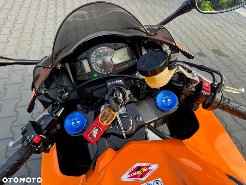 Honda CBR - 30