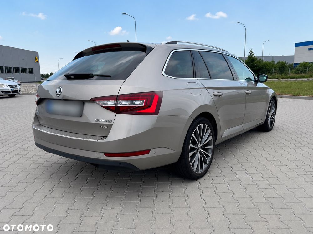 Skoda Superb 2.0 TDI 4x4 L&K DSG - 5