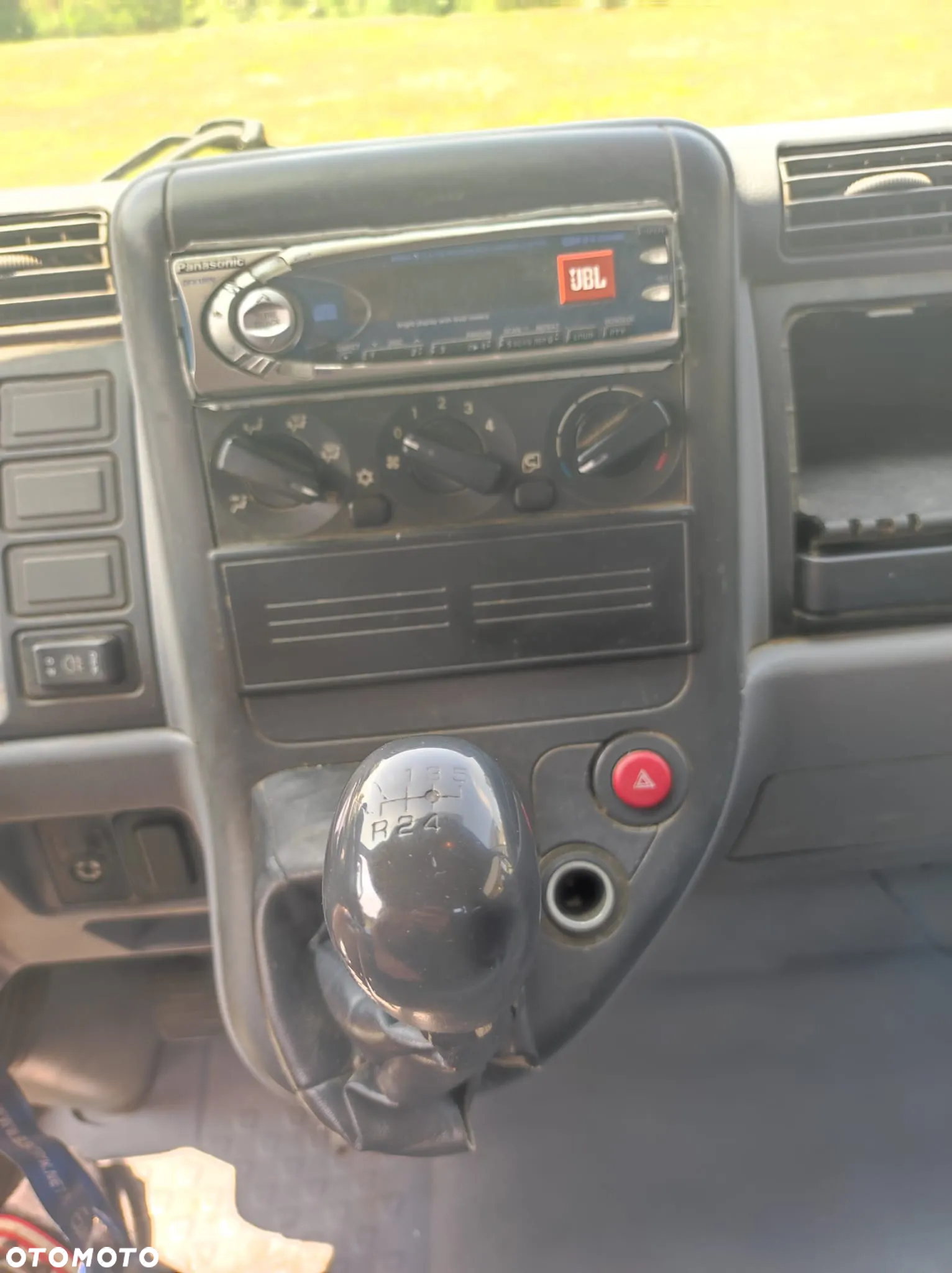 Mitsubishi Canter - 12