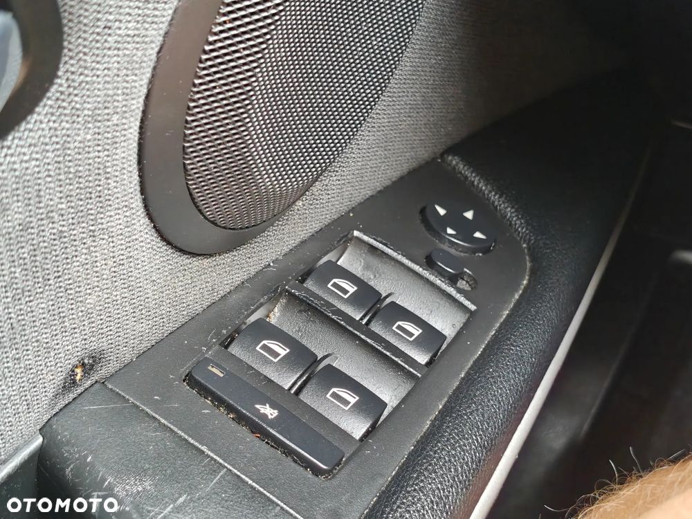 BMW Seria 5 520i - 18