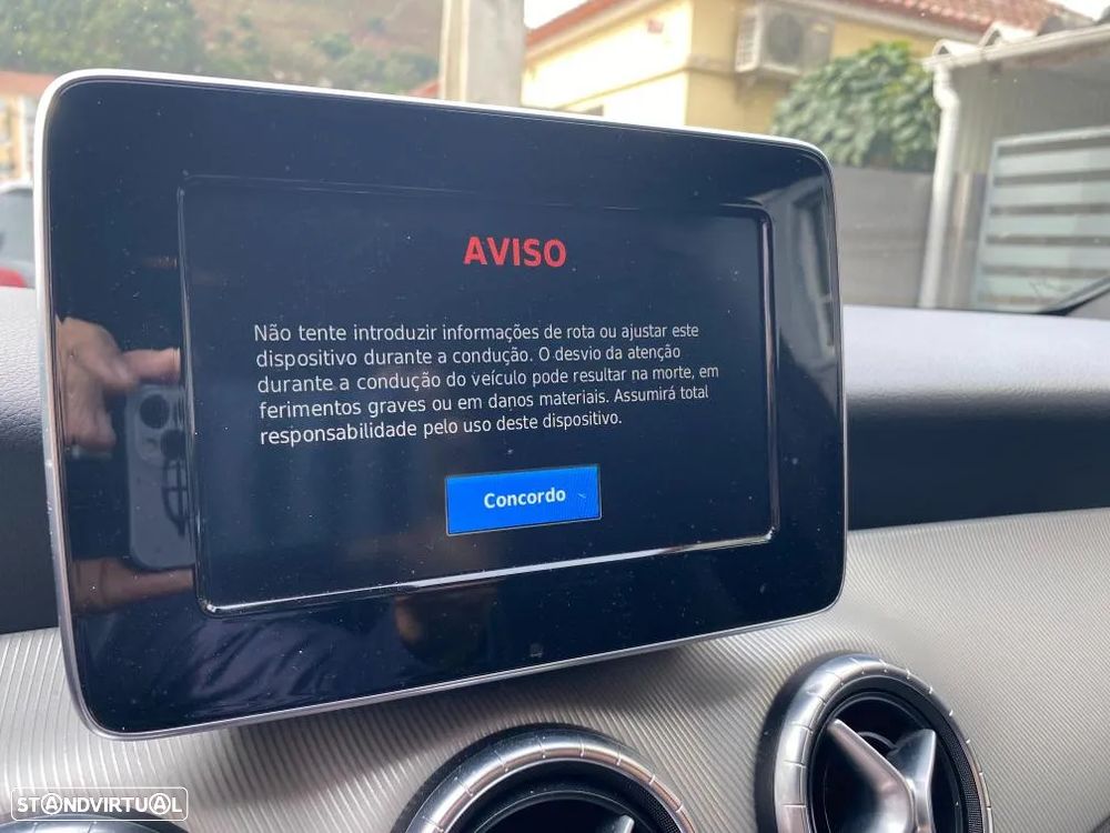 Mercedes-Benz CLA 220 d Shooting Brake Urban Aut. - 20