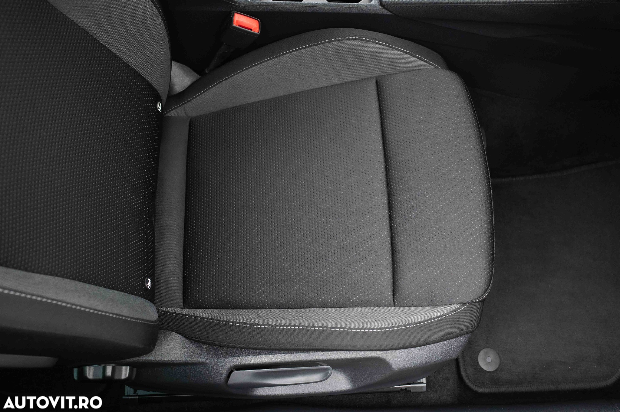Skoda Octavia 2.0 TDI DSG Tour - 26