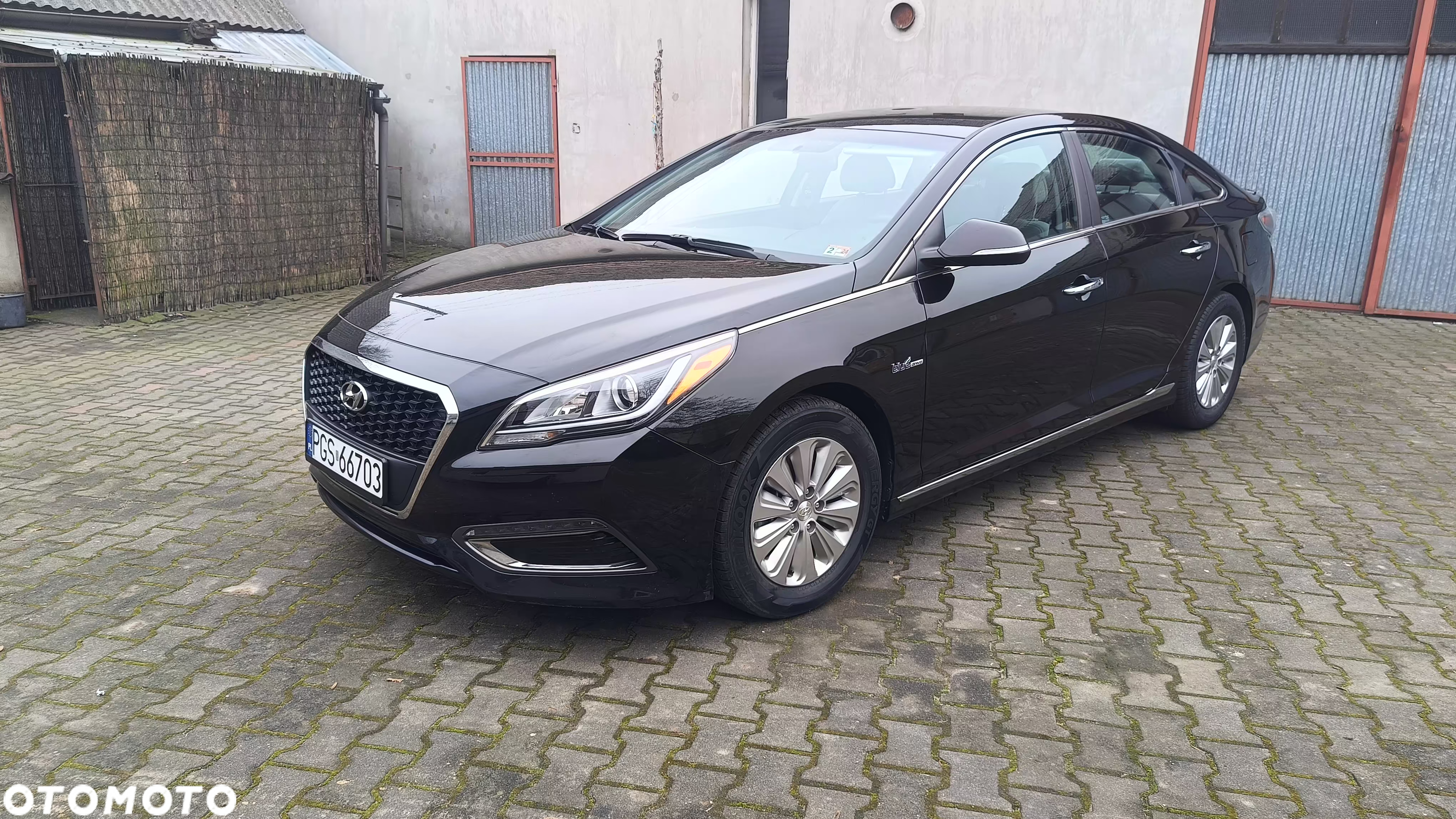 Hyundai Sonata - 11