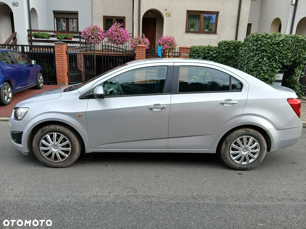 Chevrolet Aveo 1.4 16V LT - 3