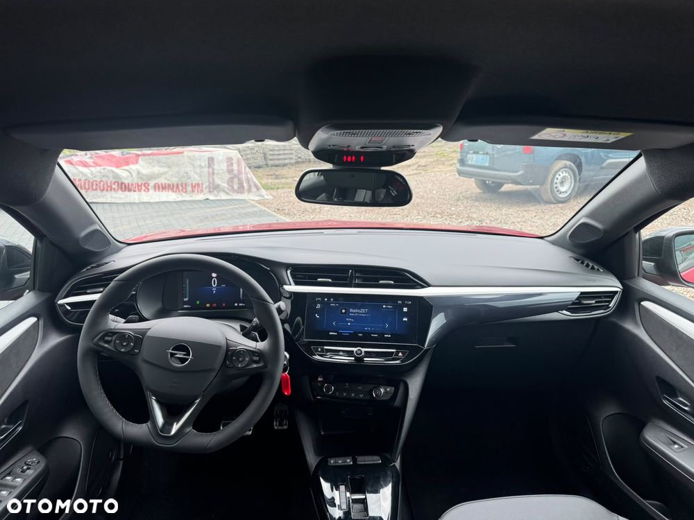 Opel Corsa 1.2 T GS S&S - 11
