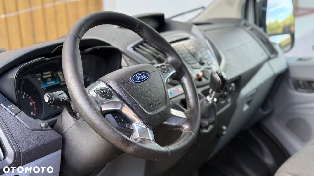Ford Transit - 18