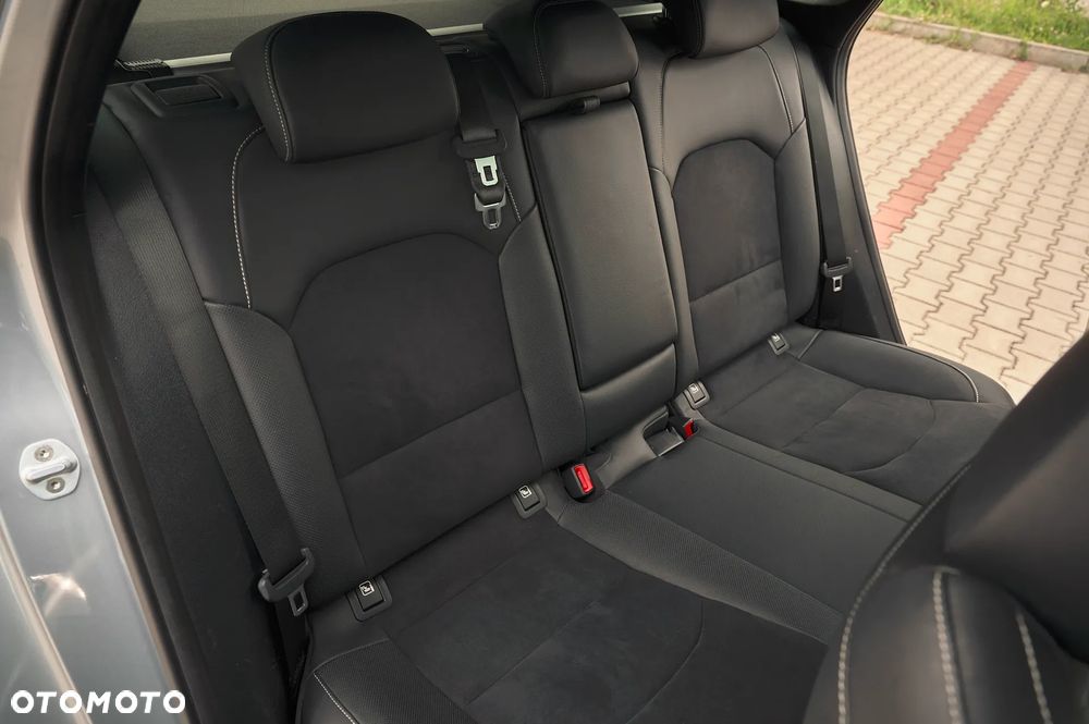 Kia Ceed 1.4 T-GDI DCT OPF GT Line - 28