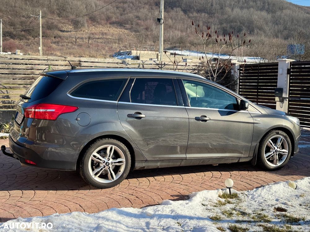 Ford Focus ST - 3