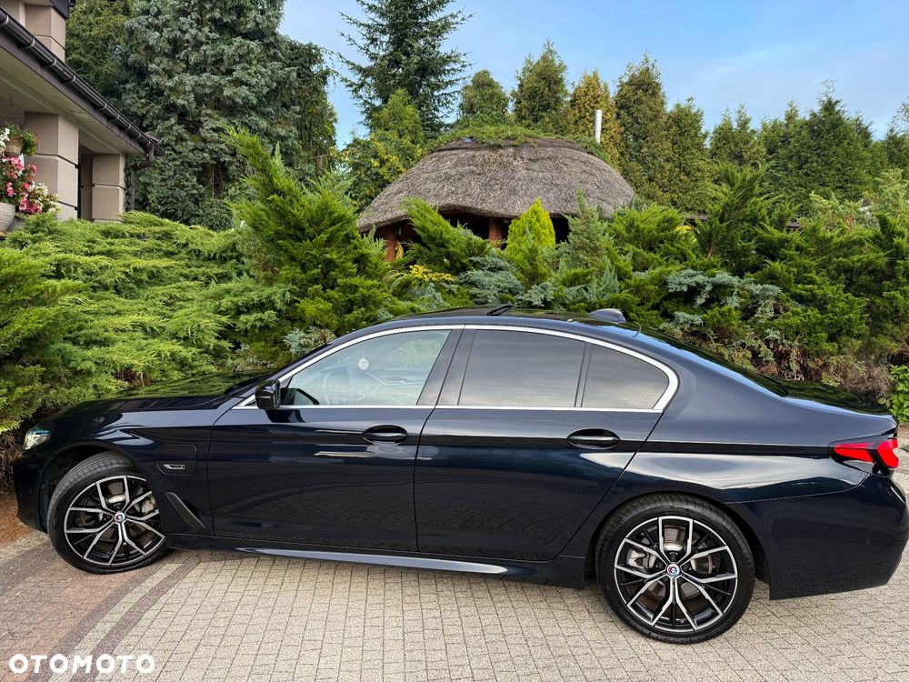 BMW Seria 5 520e M Sport sport - 17