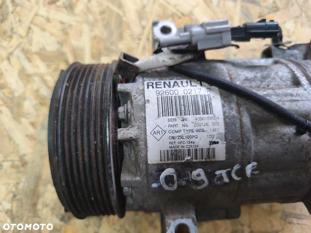 SPRĘŻARKA KOMPRESOR KLIMATYZACJI 926000217R RENAULT CLIO IV CAPTUR 0.9 TCE - 2