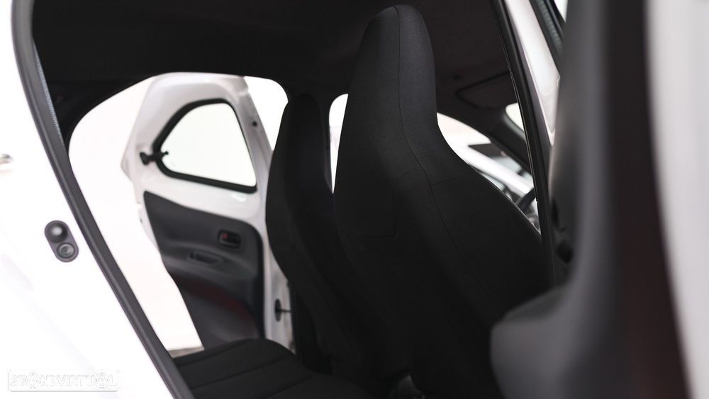 Toyota Aygo X 1.0 Play CVT - 24