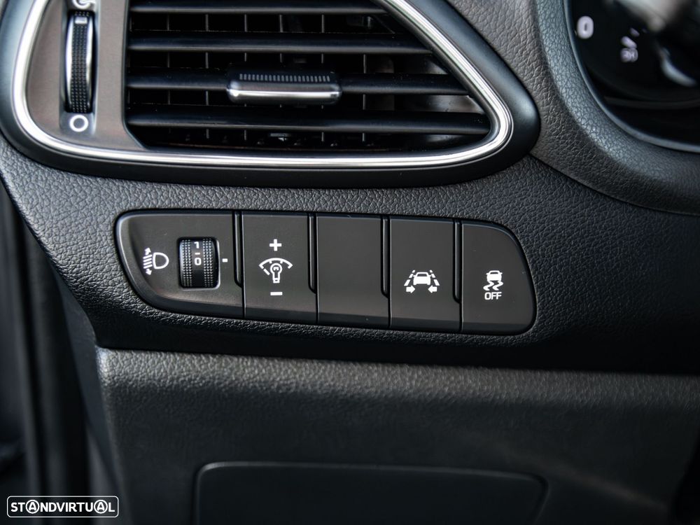 Hyundai i30 1.0 T-GDI Comfort+Navi - 34