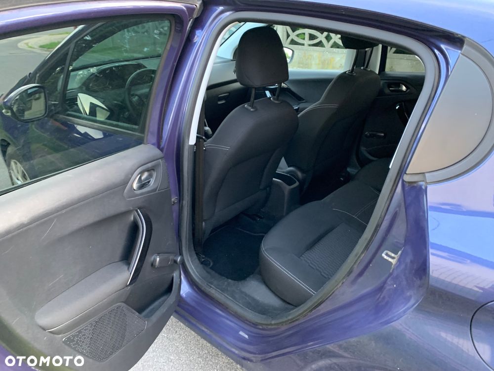 Peugeot 208 1.6 BlueHDi Active S&S - 31