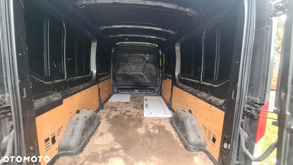 Ford Transit - 10
