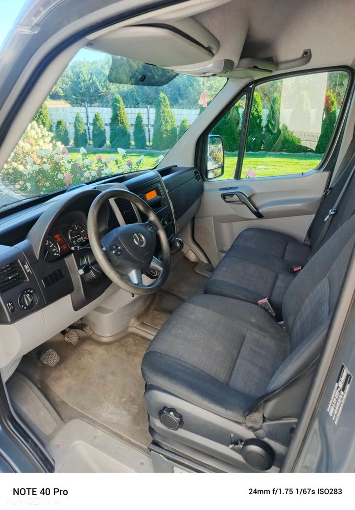 Mercedes-Benz Sprinter - 10