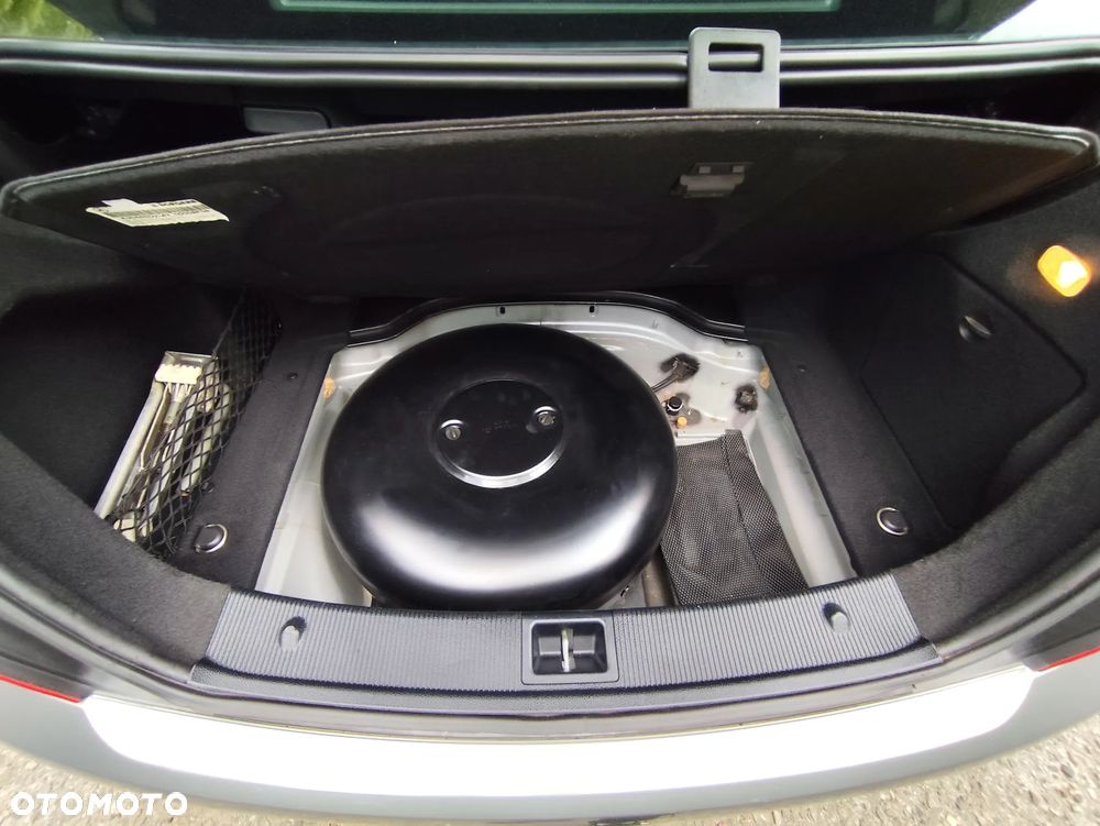 Mercedes-Benz Klasa C 180 BlueEFFICIENCY Avantgarde - 32