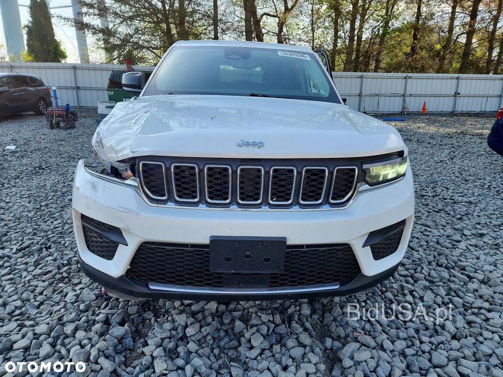Jeep Grand Cherokee - 1