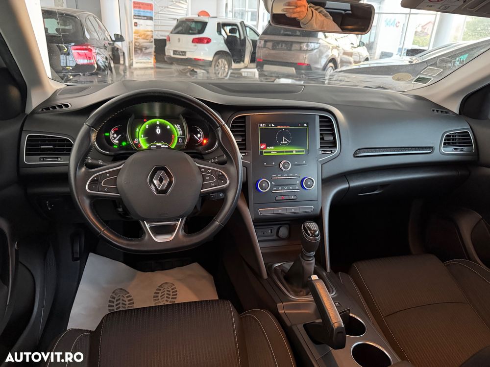 Renault Megane ENERGY dCi Zen - 8