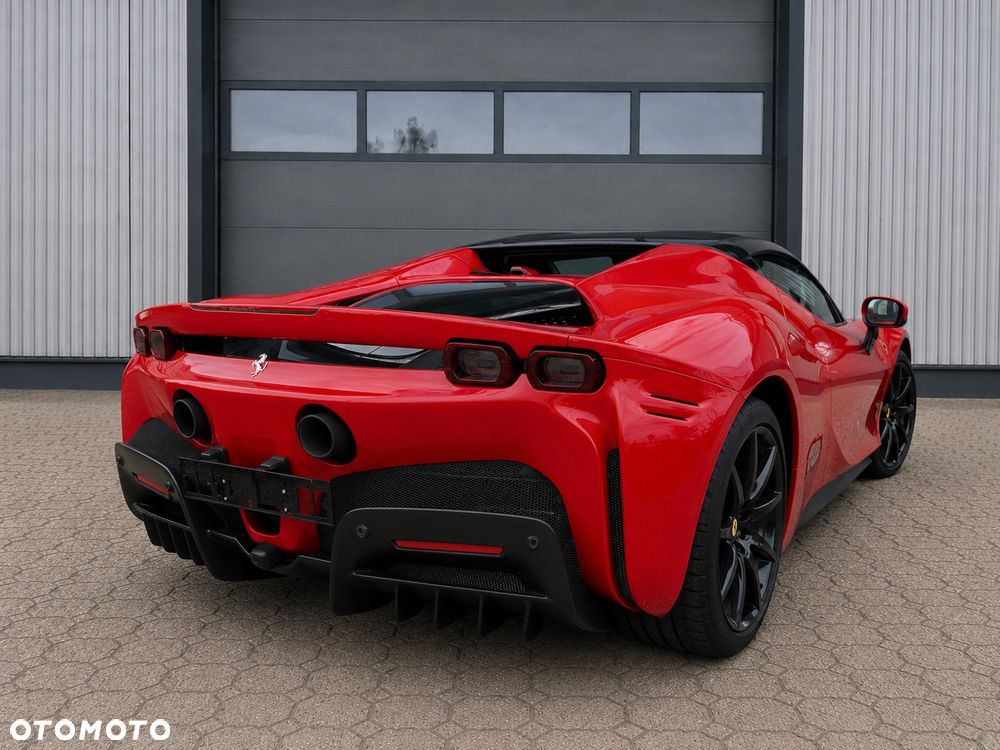 Ferrari SF90 Spider - 3