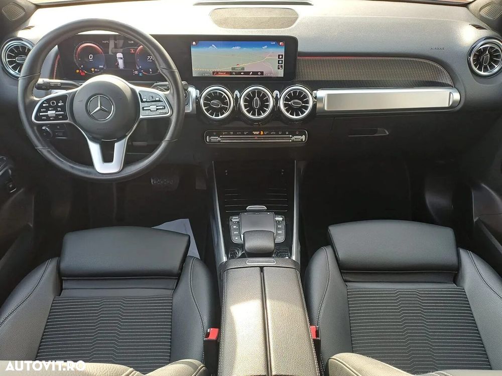 Mercedes-Benz GLB - 12