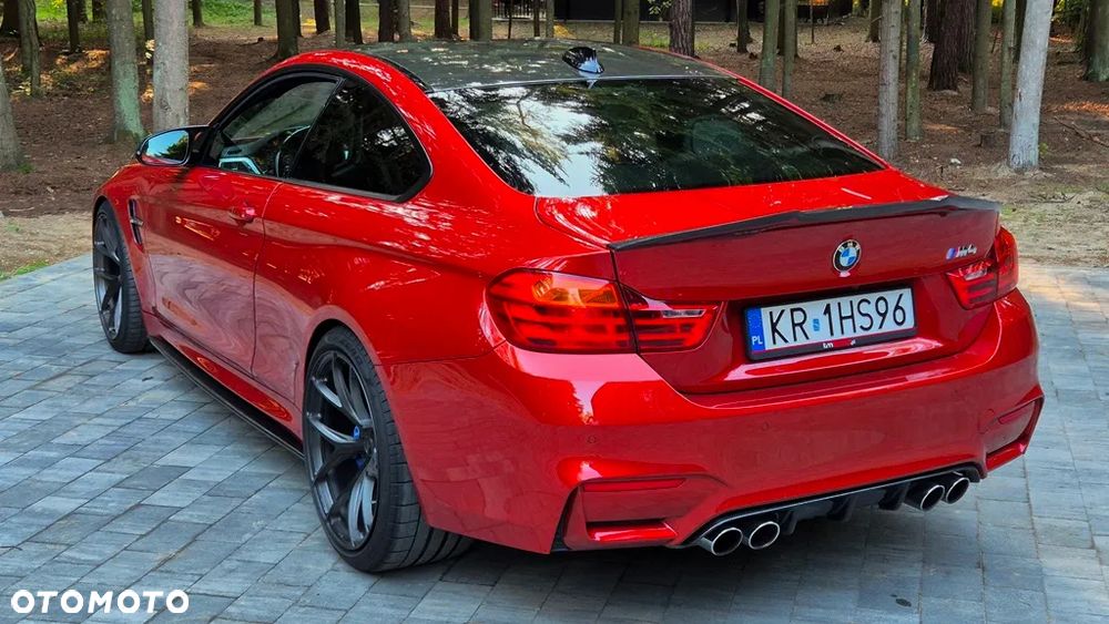 BMW M4 Standard - 26