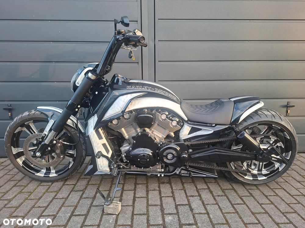 Harley-Davidson V-Rod Muscle - 5