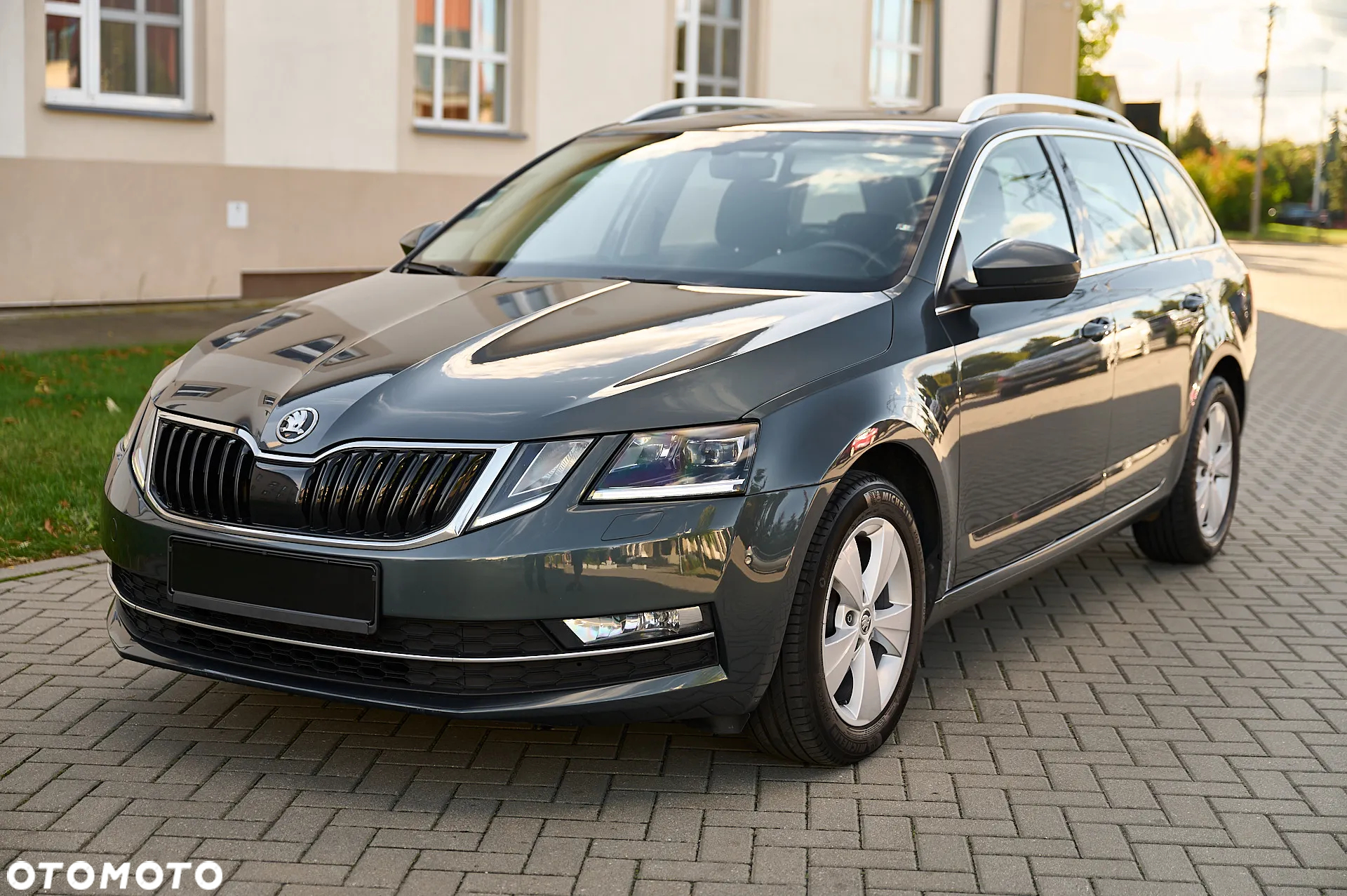Skoda Octavia Combi 1.6 TDI DSG Ambition - 6