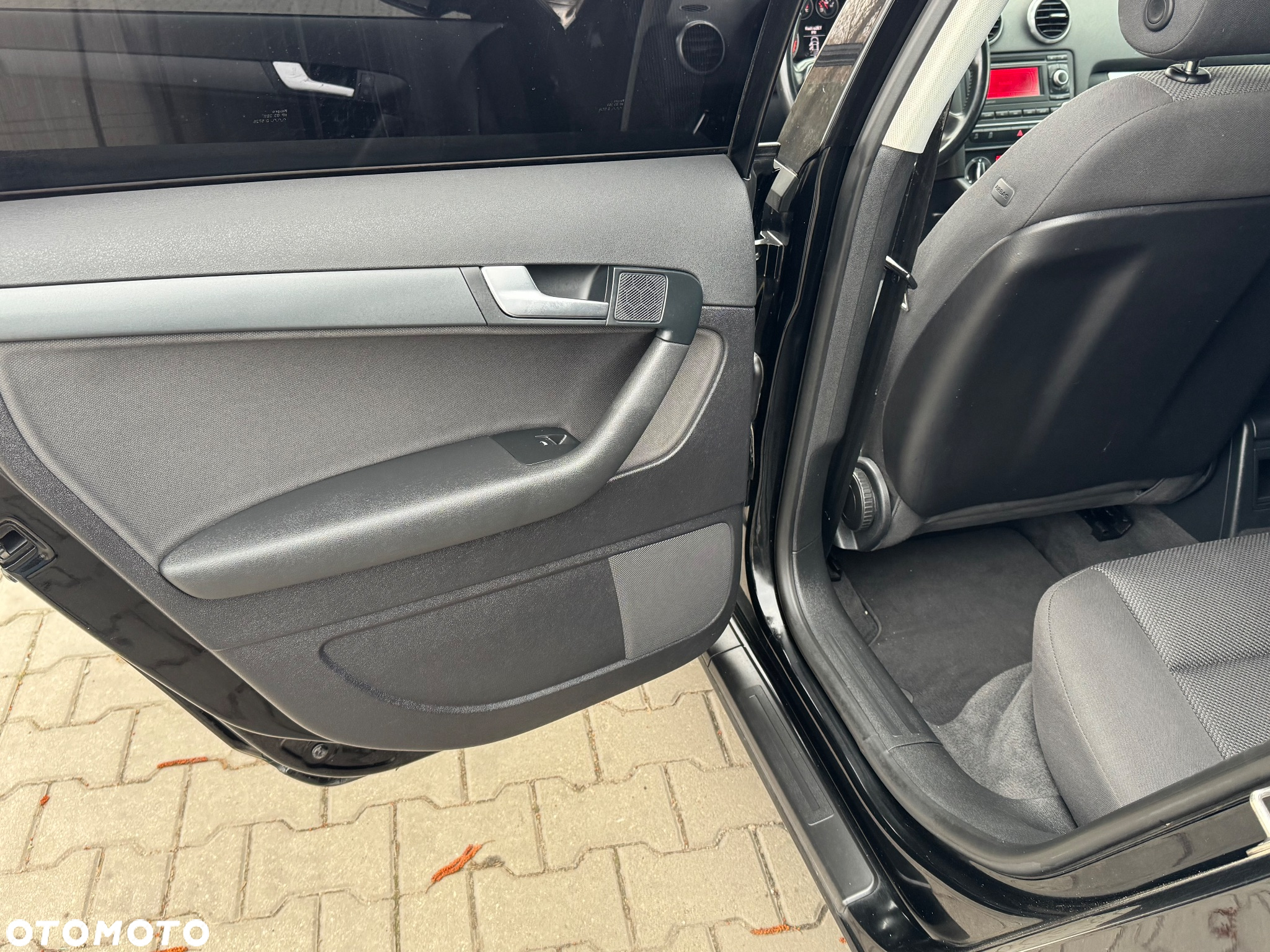 Audi A3 2.0 TDI Sportback DPF (DSG) S tronic Ambition - 18