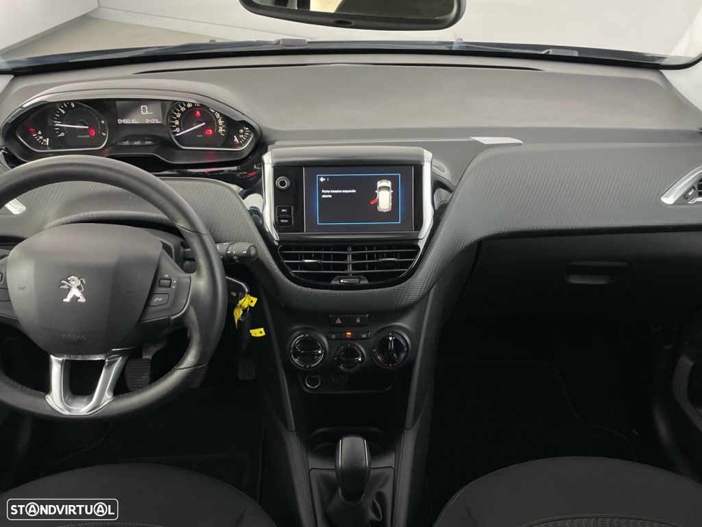 Peugeot 208 1.2 PureTech Signature - 10