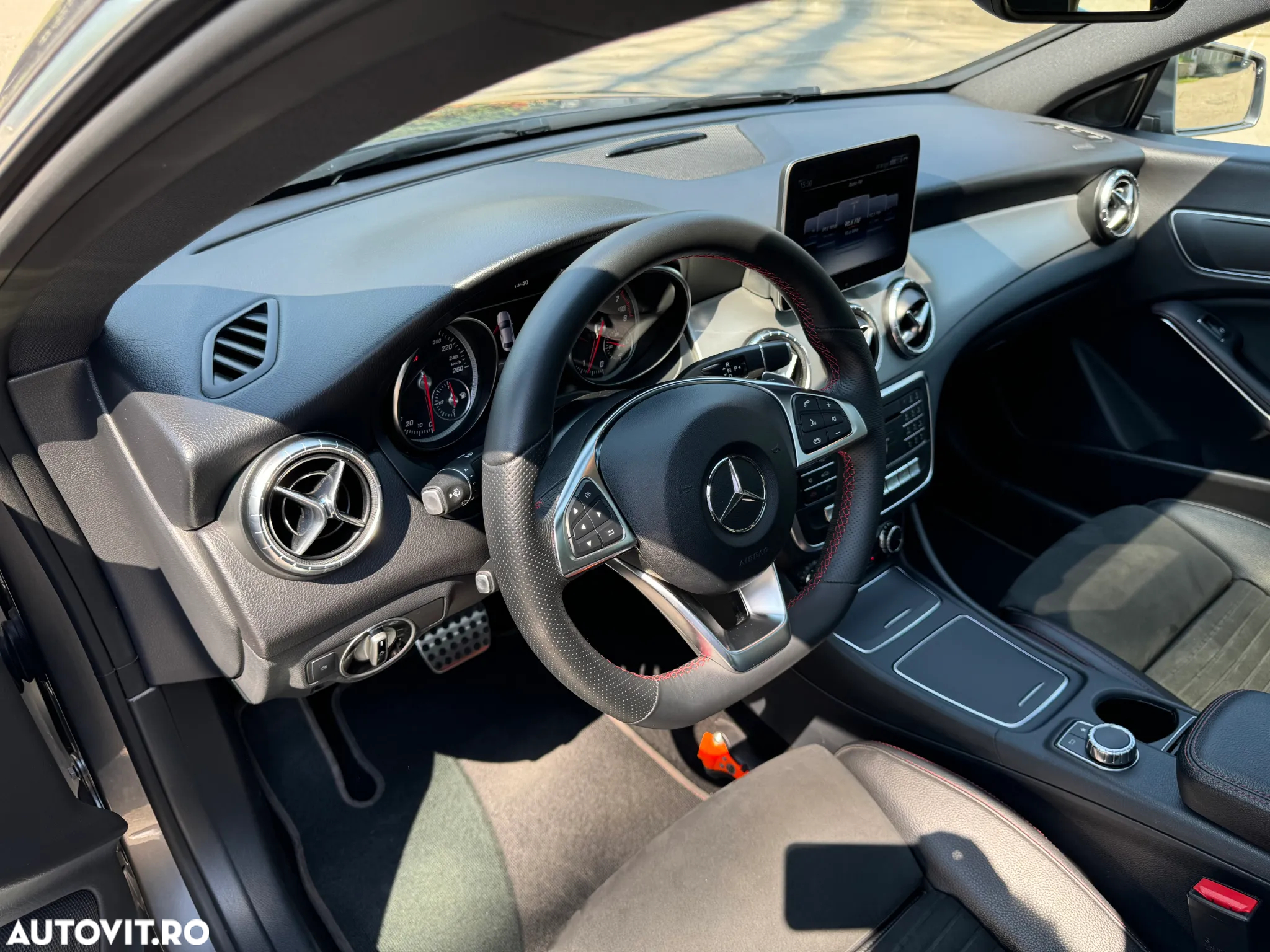 Mercedes-Benz CLA Shooting Brake 180 7G-DCT AMG Line - 20