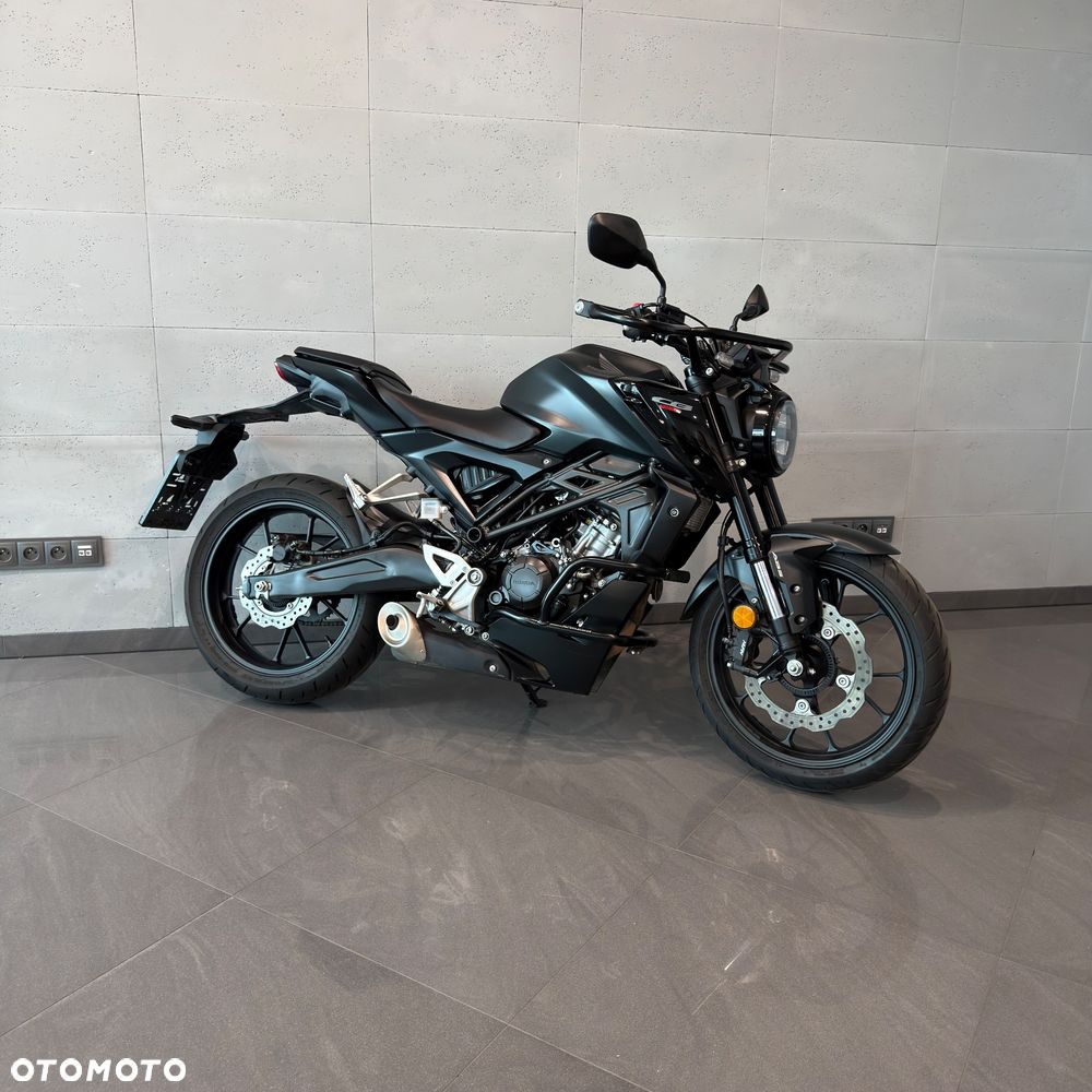 Honda CB - 1