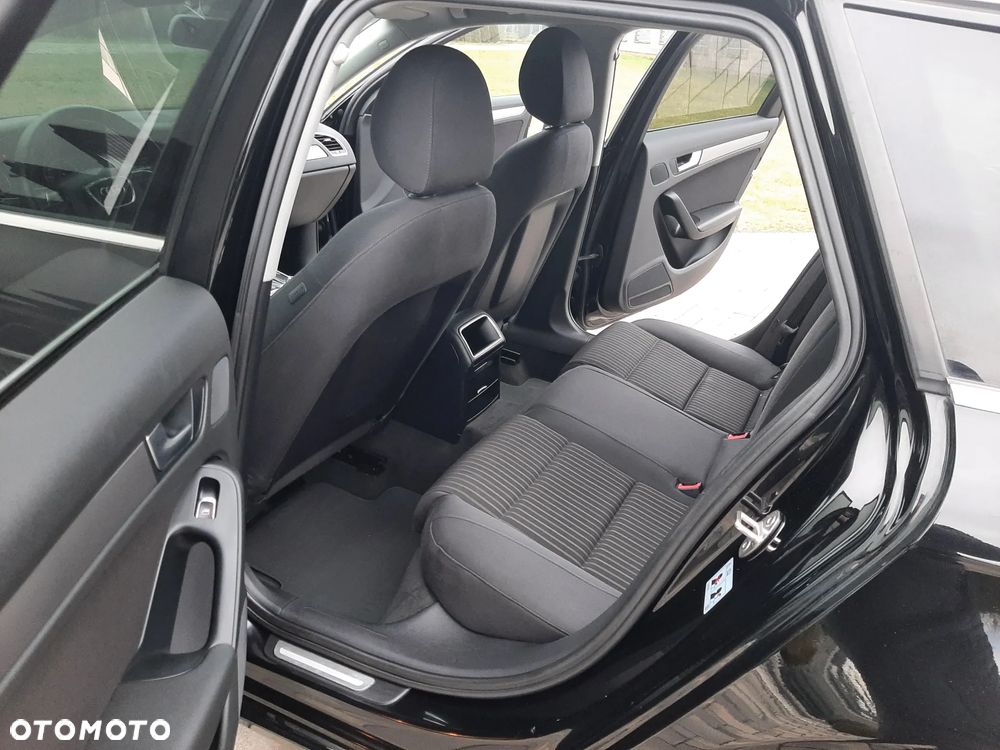 Audi A4 Avant - 22