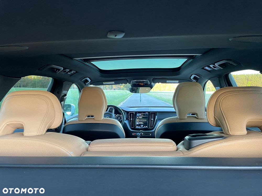 Volvo XC 60 T5 AWD Drive-E Momentum - 11